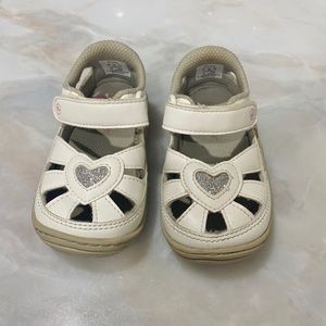 Stride Rite Baby Girl Shoes (6M)